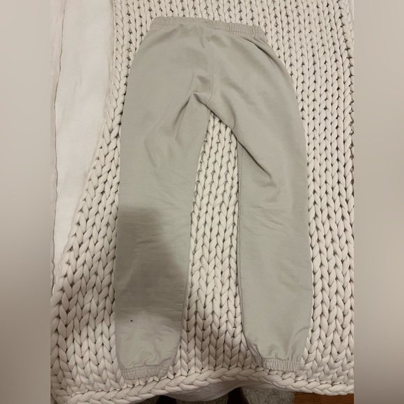 Talentless Women’s Heavyweught Sweatpants - Picture 7 of 8